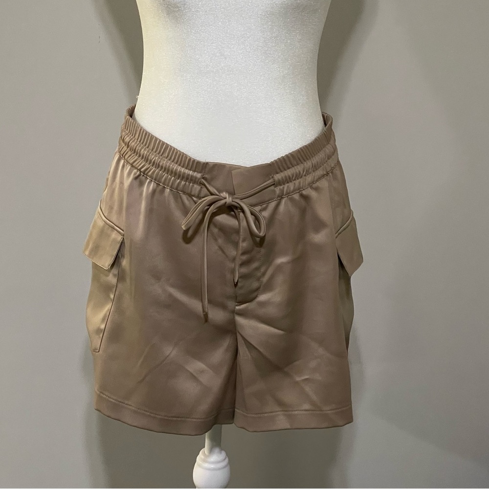 Zara| Satin Shorts | M| Tan